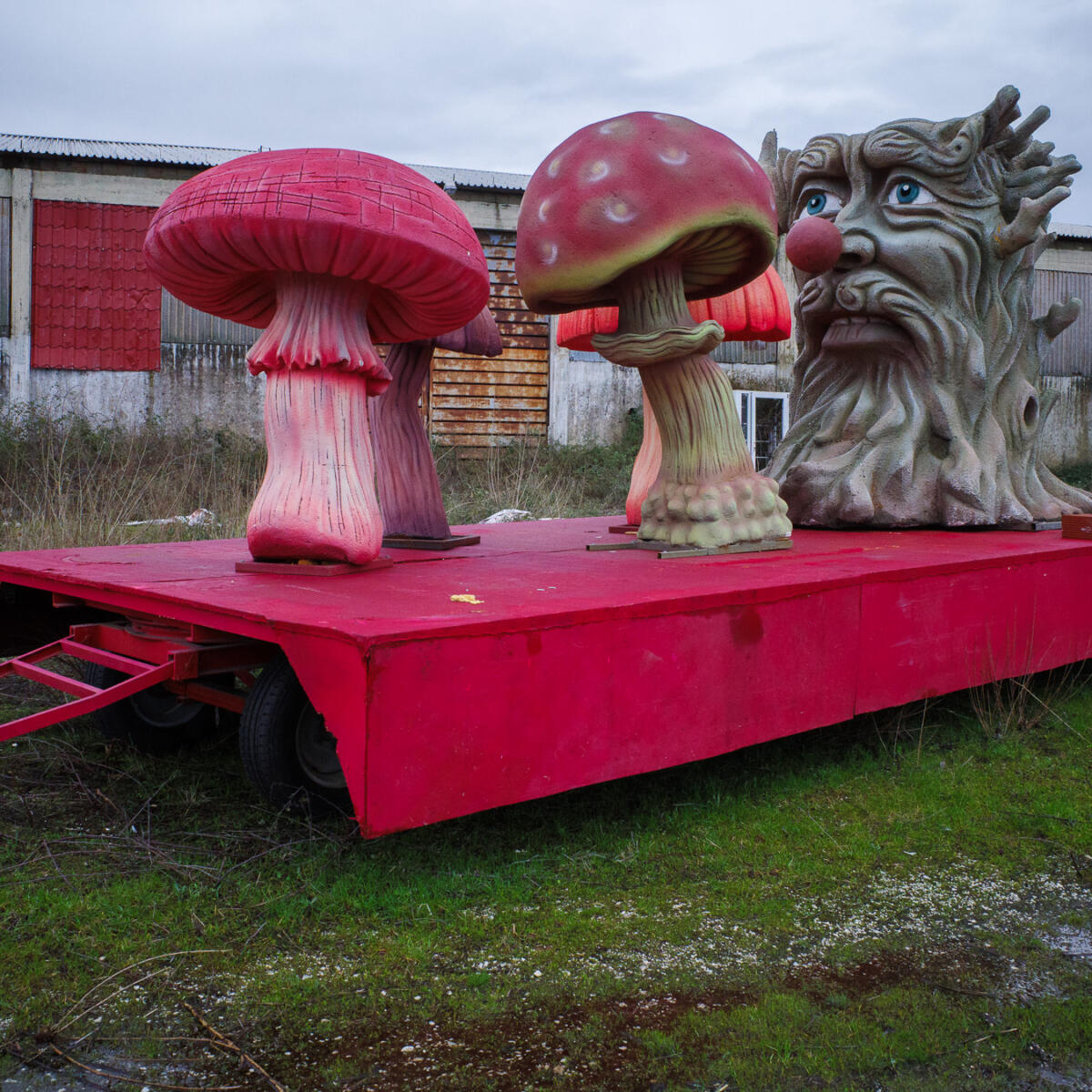 The Merry Cemetery_01