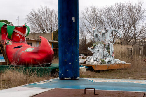 The Merry Cemetery_02
