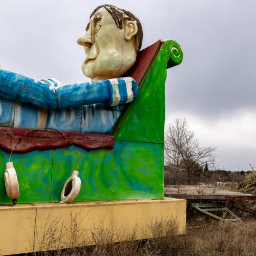 The Merry Cemetery_07